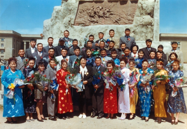 2001 оны төгсөлт