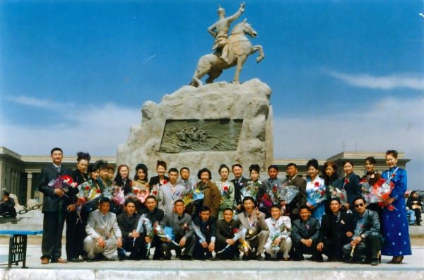 2003 оны төгсөлт